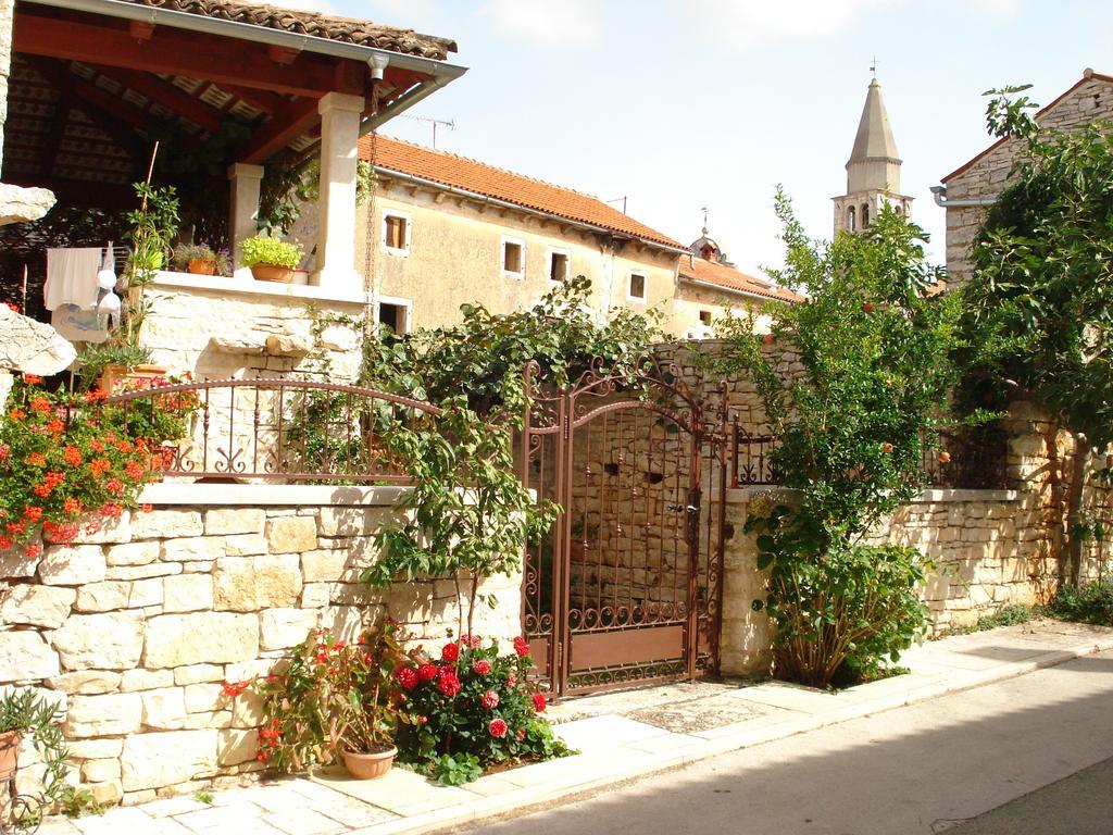Apartment Enna Svetvincenat Exterior photo