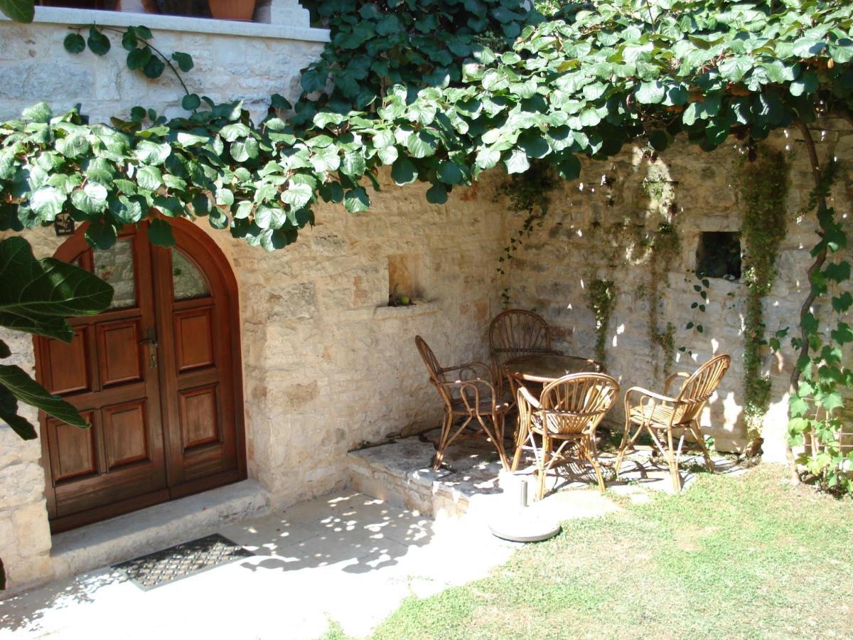 Apartment Enna Svetvincenat Exterior photo